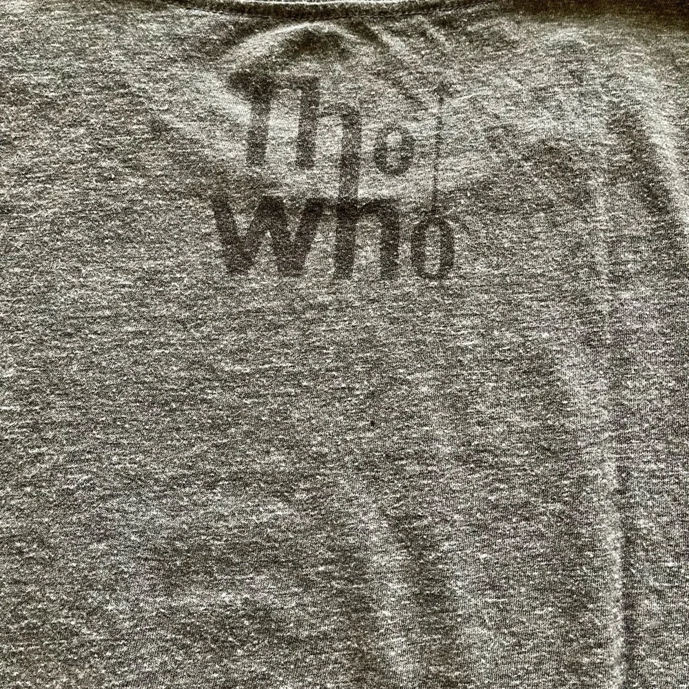 Men’s gray XXL The Who short sleeve t-shirt. - Picture 3 of 3